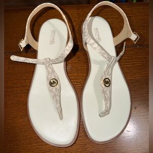 Michael Micheal Kors Beige Patterned Sandals